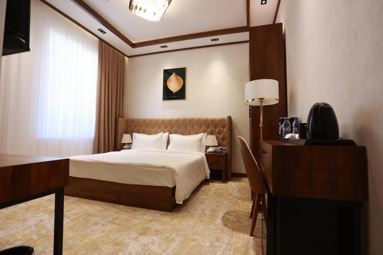 Regal Hotel By Grand Navoi Exterior photo
